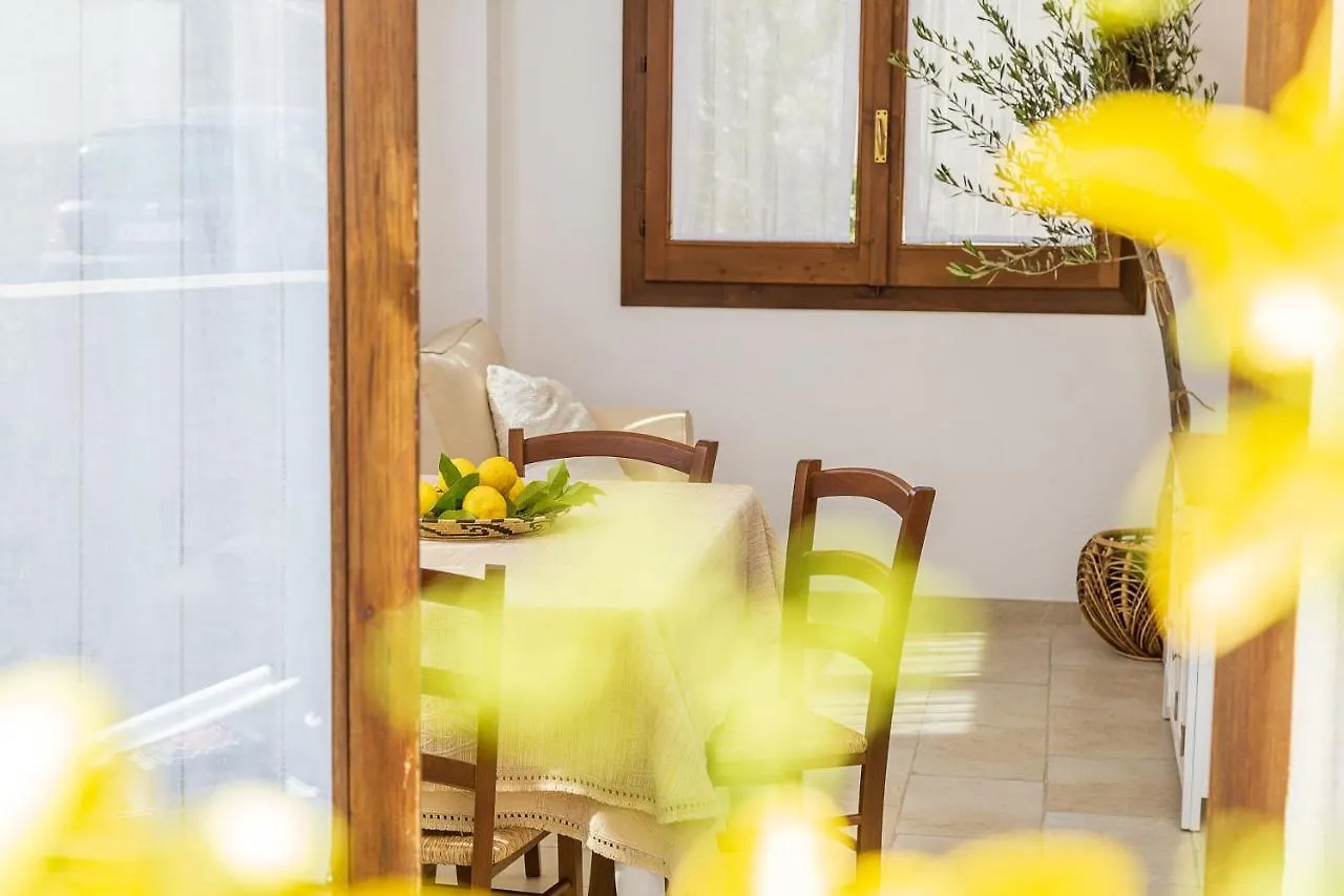 Apartment Ferienwohnung Casa Amelia Sul Mare Santa Maria Navarrese